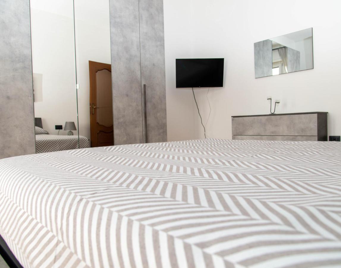 A Casa Di Ivy E Baby Apartment Turin Ngoại thất bức ảnh